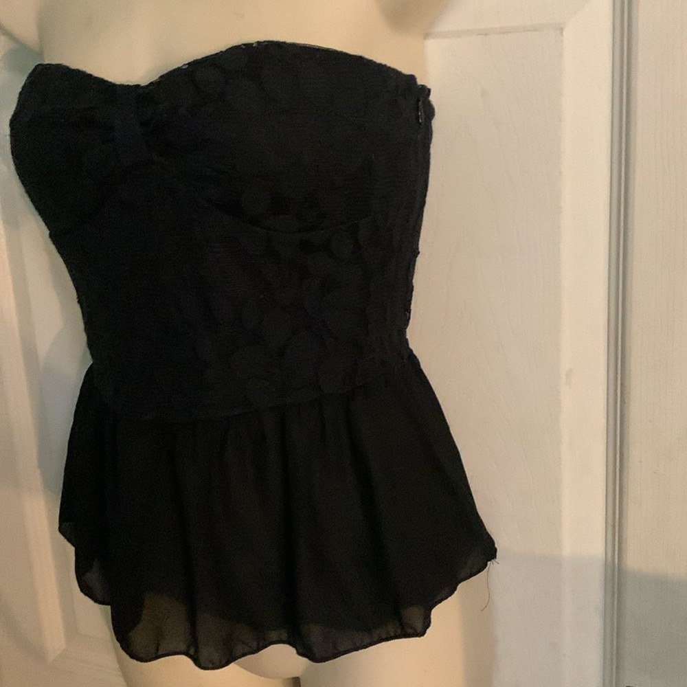 Cute Top!!! - Picture 2 of 5